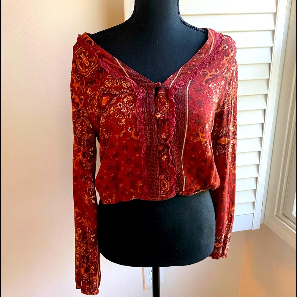 Kendall & Kylie Long Sleeve Crop Top L